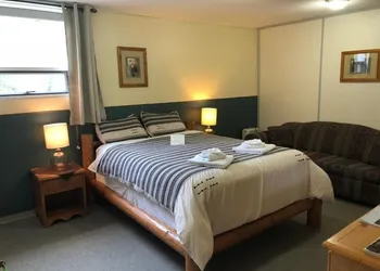 Stewart Mountain Lodge hotel thumbnail 7