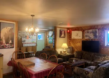 Iceberg Inn hotel thumbnail 5