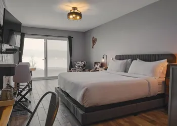 L'étoile du lac Lyster hotel thumbnail 2
