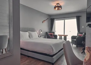 L'étoile du lac Lyster hotel thumbnail 5
