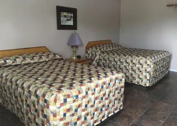 Fort Road Motel hotel thumbnail 6