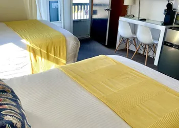 Paradise Inn On The Beach hotel thumbnail 4