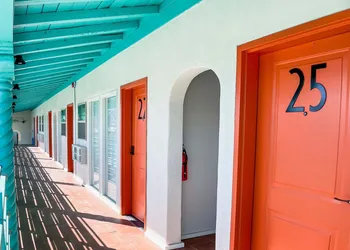 Taos Motor Lodge hotel thumbnail 8