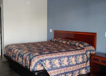 Budgetel Inn & Suites hotel thumbnail 2