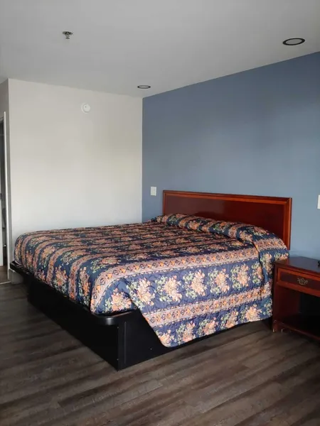 Budgetel Inn & Suites hotel detail image 2