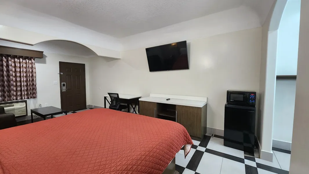 Scottish Inns & Suites Sam Houston Pkwy hotel detail image 6