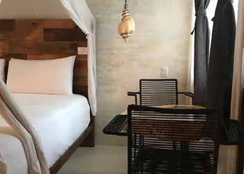 I Scream House hotel thumbnail 3