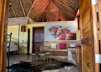 Casa Miura hotel thumbnail 2