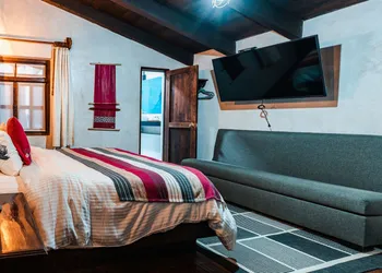 Yox Hotel Boutique hotel thumbnail 8