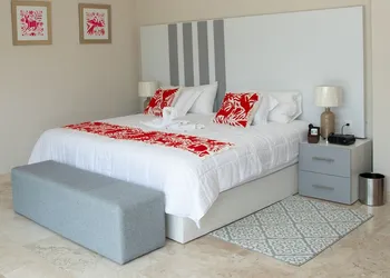 Xaha Villas Suites & Golf Resort hotel thumbnail 5