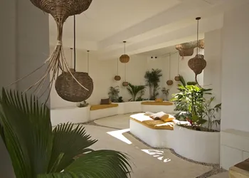 40 Cañones hotel thumbnail 2