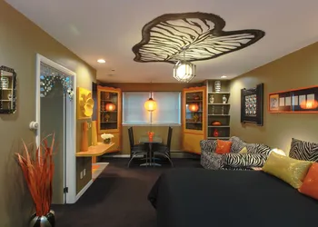 The Roxbury hotel thumbnail 3