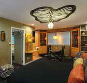 The Roxbury hotel detail image 4