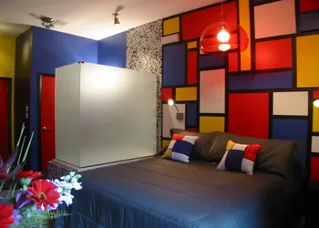 The Roxbury hotel thumbnail 6