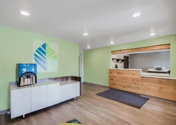 WoodSpring Suites Chicago Addison hotel thumbnail 3