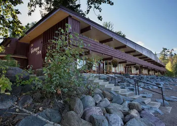 Village Inn At Apgar - Inside the Park hotel thumbnail 8
