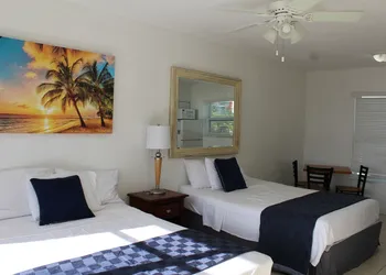 Golden Sand Oceanfront hotel thumbnail 3