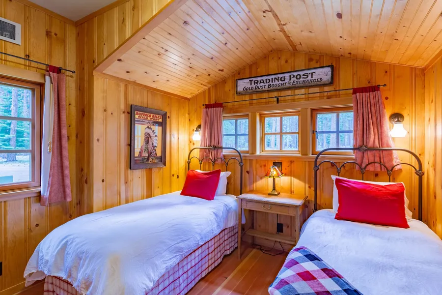 Lake Creek Lodge hotel detail image 6