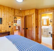 Lake Creek Lodge hotel detail image 7