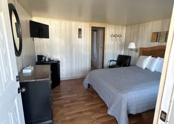 Silver Sands Hotel & Resort hotel thumbnail 5