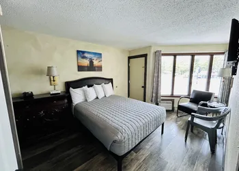 Silver Sands Hotel & Resort hotel thumbnail 7