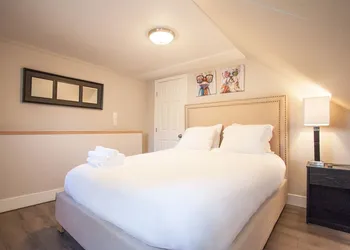 Luxury Collection-4 Bedroom 3 Full-bathroom-boston hotel thumbnail 3