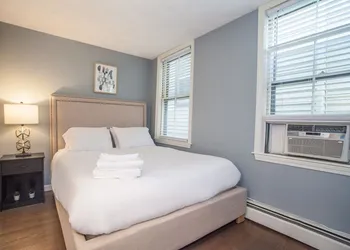 Luxury Collection-4 Bedroom 3 Full-bathroom-boston hotel thumbnail 5