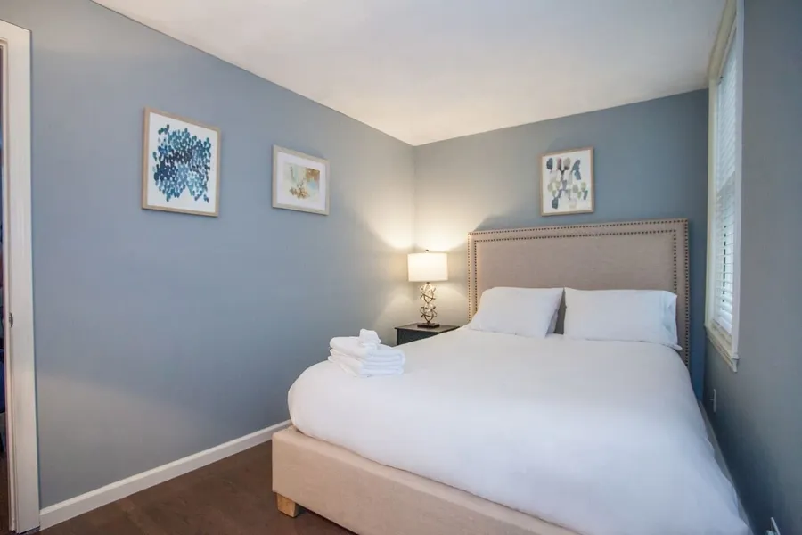 Luxury Collection-4 Bedroom 3 Full-bathroom-boston hotel detail image 6