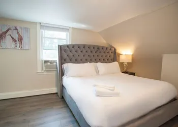 Luxury Collection-4 Bedroom 3 Full-bathroom-boston hotel thumbnail 7