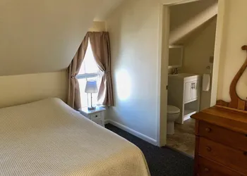 The Attleboro House hotel thumbnail 5