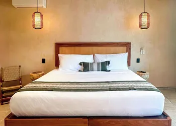 Zelune Luxury Lagoon Resort Bacalar Adults only hotel thumbnail 5