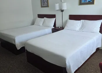 White Fang Motel hotel thumbnail 2
