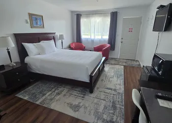 White Fang Motel hotel thumbnail 4