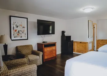 The Inn At Gull Lake hotel thumbnail 7