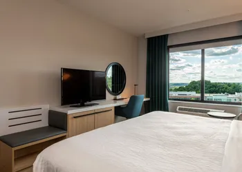 Hilton Garden Inn Boston Canton hotel thumbnail 7