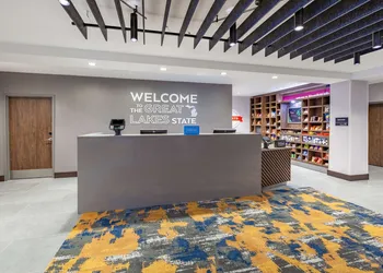 Hampton Inn & Suites Bloomfield Hills Detroit hotel thumbnail 2