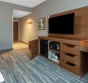 Hampton Inn & Suites Bloomfield Hills Detroit hotel detail image 4