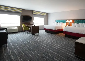 Hampton Inn & Suites St. Clairsville hotel thumbnail 2