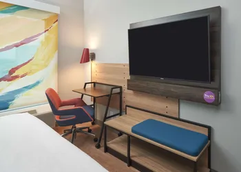 Tru By Hilton Pompano Beach Pier hotel thumbnail 6
