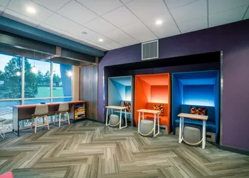 Tru by Hilton North Little Rock hotel thumbnail 2