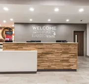 Hampton Inn & Suites Benton Harbor hotel detail image 3