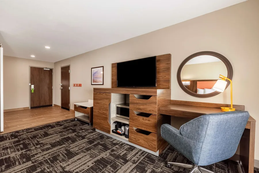 Hampton Inn & Suites Benton Harbor hotel detail image 6