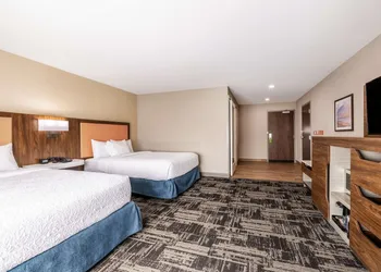 Hampton Inn & Suites Benton Harbor hotel thumbnail 7