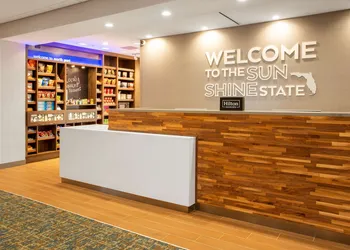 Hampton Inn & Suites North Port hotel thumbnail 4