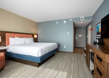 Hampton Inn & Suites North Port hotel thumbnail 8