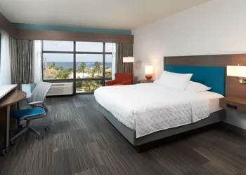 Home2 Suites by Hilton Pompano Beach Pier hotel thumbnail 6