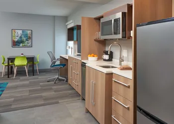 Home2 Suites by Hilton Pompano Beach Pier hotel thumbnail 8