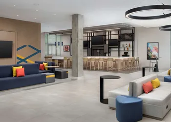 Hilton Garden Inn San Jose Airport hotel thumbnail 4