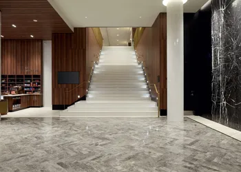 Hilton Garden Inn Montreal Midtown hotel thumbnail 3