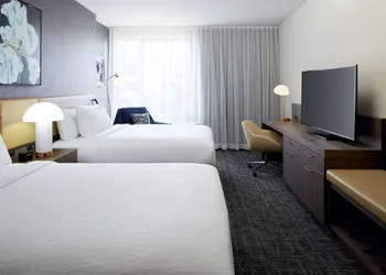 Hilton Garden Inn Montreal Midtown hotel thumbnail 8